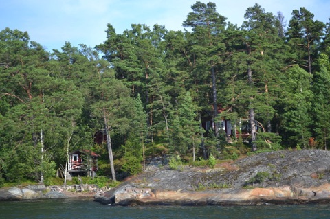 Summer cabins on islands in Helsinki harbour